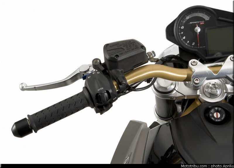aprilia_shiver_750_044_2009