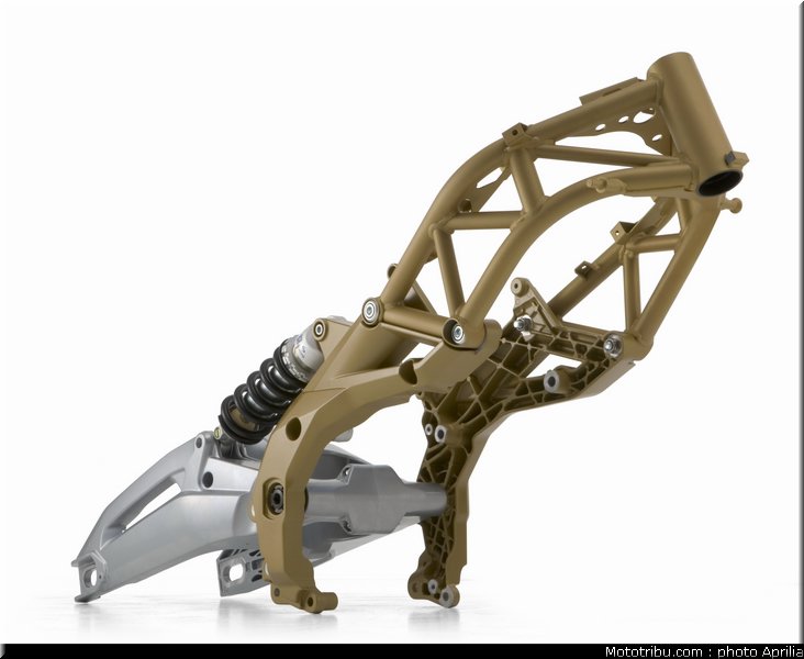 aprilia_shiver_750_078_2009