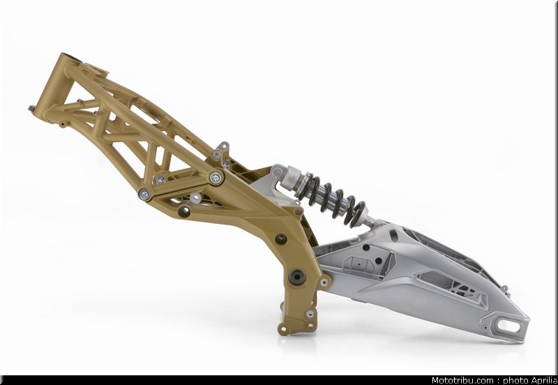 aprilia_shiver_750_080_2009