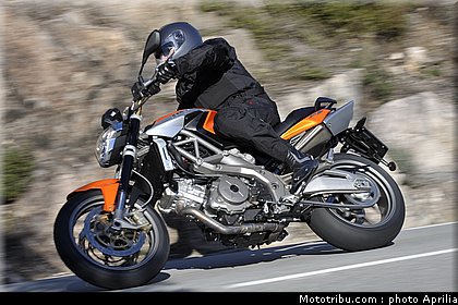 aprilia_shiver_750_003_2009.jpg