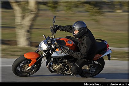 aprilia_shiver_750_005_2009.jpg