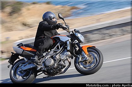 aprilia_shiver_750_007_2009.jpg