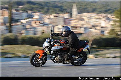 aprilia_shiver_750_008_2009.jpg