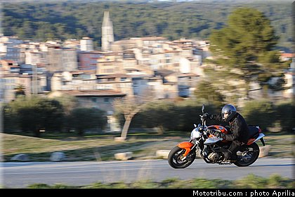 aprilia_shiver_750_009_2009.jpg