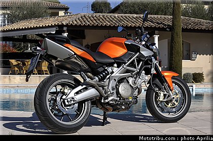 aprilia_shiver_750_018_2009.jpg