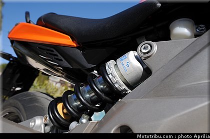 aprilia_shiver_750_028_2009.jpg