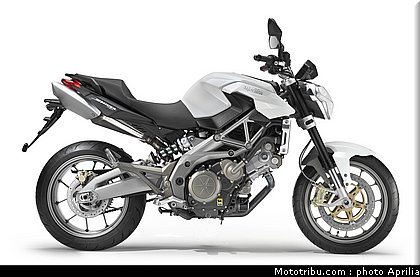 aprilia_shiver_750_050_2009.jpg