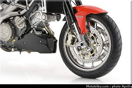 aprilia_shiver_750_056_2009.jpg