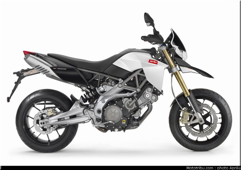 aprilia_750_dorsoduro_4_2010