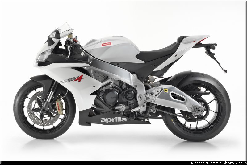 aprilia_rsv4r_1_2010