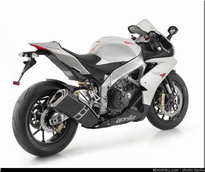 aprilia_rsv4r_5_2010