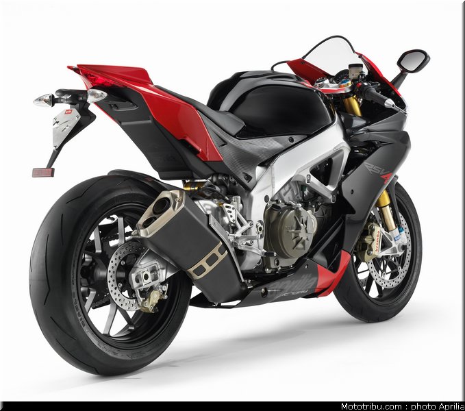 aprilia_rsv4r_factory_4_2010
