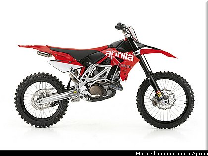 aprilia_450mxv_2_2010.jpg