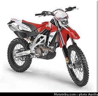 aprilia_450rxv_1_2010.jpg