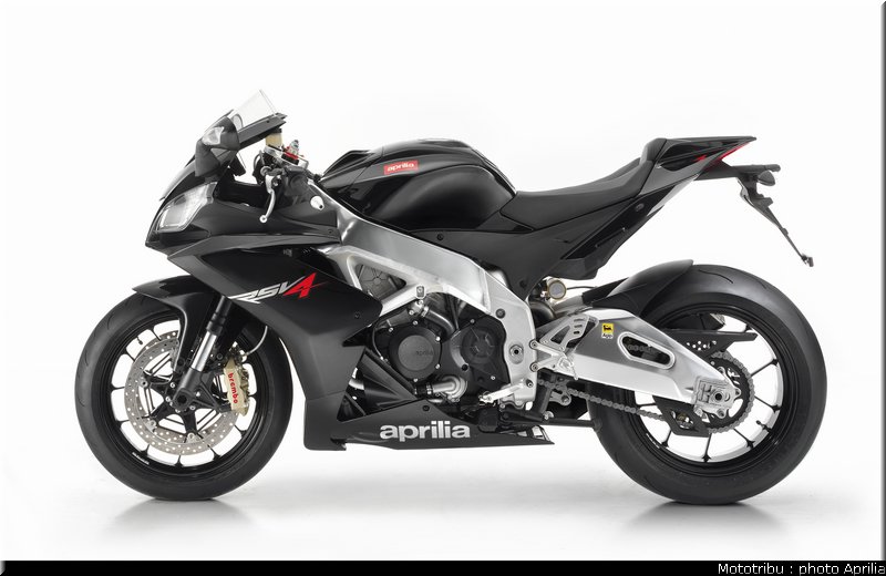 aprilia_rsv4r_2010_028