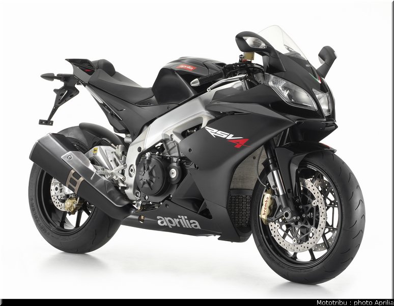aprilia_rsv4r_2010_029