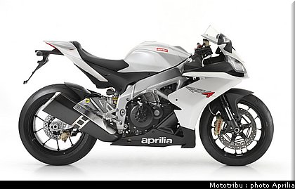 aprilia_rsv4r_2010_021.jpg
