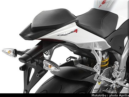 aprilia_rsv4r_2010_036.jpg