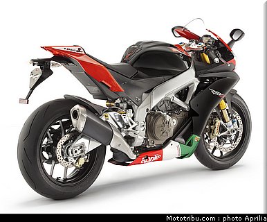aprilia_rsv4_factory_aprc_se_2011_031.jpg