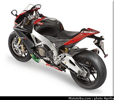 aprilia_rsv4_factory_aprc_se_2011_032.jpg