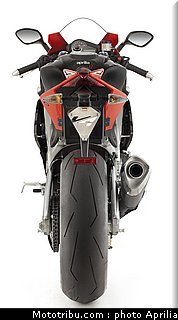 aprilia_rsv4_factory_aprc_se_2011_041.jpg