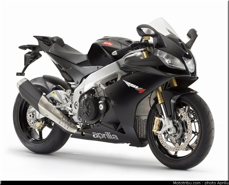 aprilia_rsv4r_aprc_2011_034