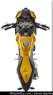 aprilia_v4_tuono_2011_0091.jpg