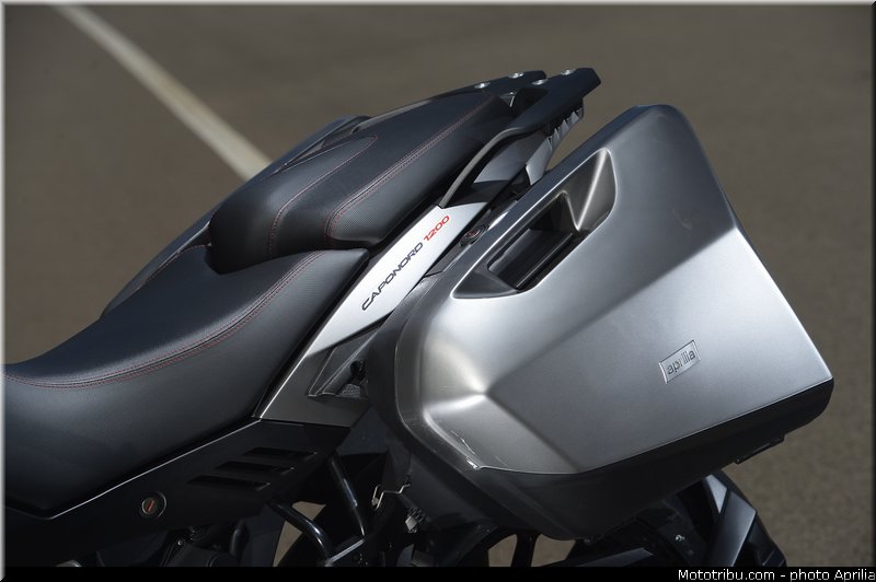 aprilia_caponord_2013_0098