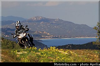 aprilia_caponord_2013_0005.jpg