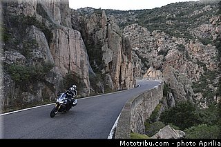 aprilia_caponord_2013_0009.jpg