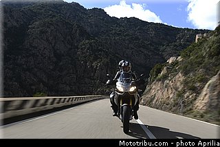 aprilia_caponord_2013_0010.jpg