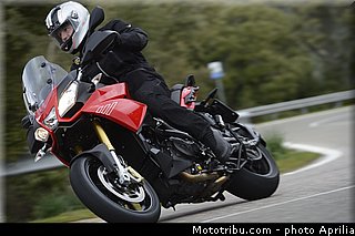 aprilia_caponord_2013_0020.jpg