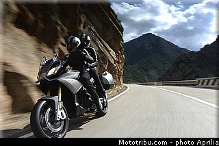 aprilia_caponord_2013_0021.jpg