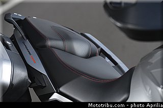 aprilia_caponord_2013_0087.jpg