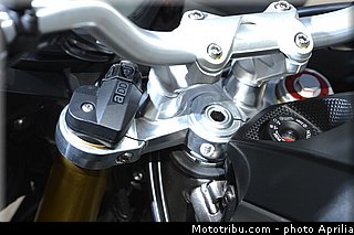 aprilia_caponord_2013_0089.jpg