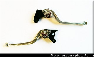 aprilia_caponord_2013_0104.jpg