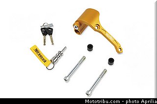 aprilia_caponord_2013_0108.jpg