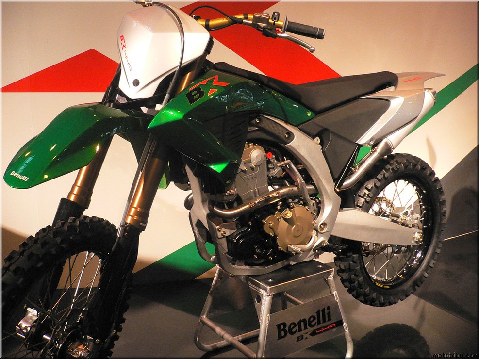 MOTO 