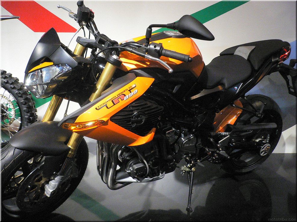 MOTO 