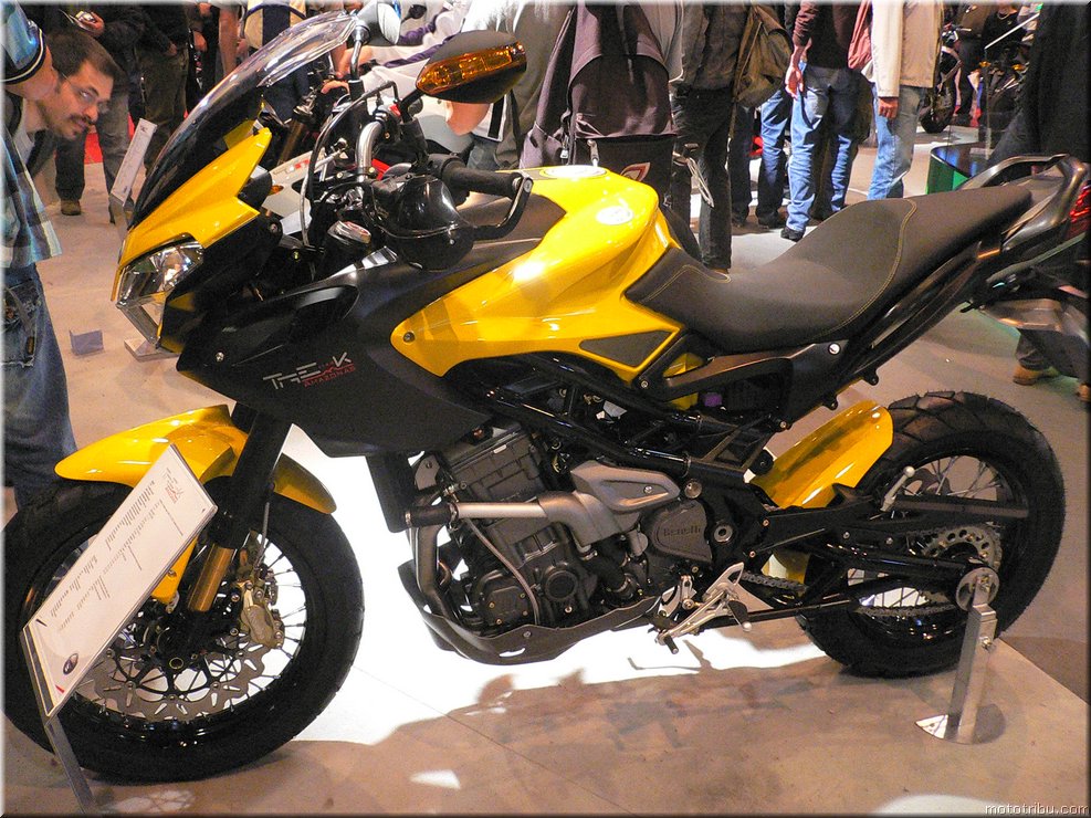 MOTO 