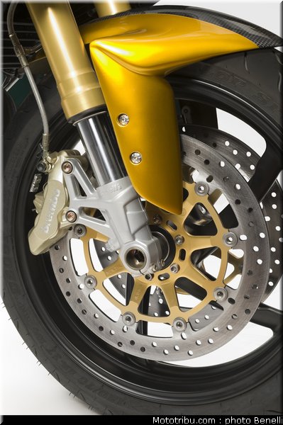 benelli_cafe_racer_899_1_2011