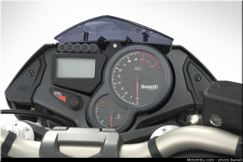 benelli_centenario_racer_1130_2_2011