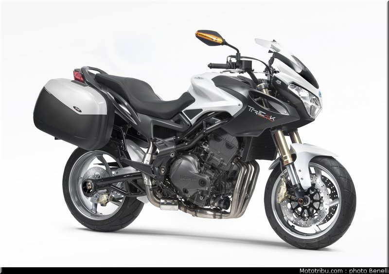 benelli_trek_899_1130_4_2011