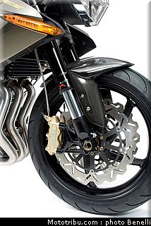 benelli_TNT 1130 Century Racer front_2011.jpg
