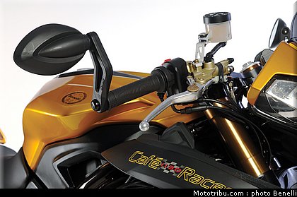 benelli_cafe_racer_1130_4_2011.JPG