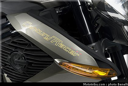 benelli_centenario_racer_1130_5_2011.jpg