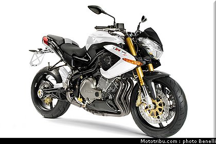 benelli_tnt_899_2011.jpg