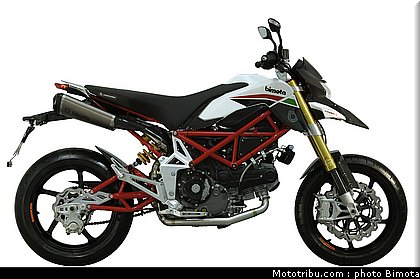db10_bimotard_01_bimota_2012.jpg