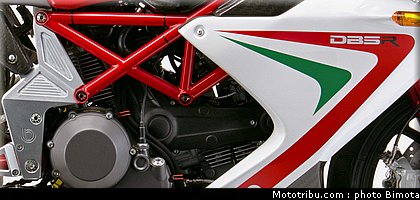 db5_re_01_bimota_2012.jpg