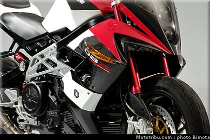 db9_brivido_02_bimota_2012.jpg